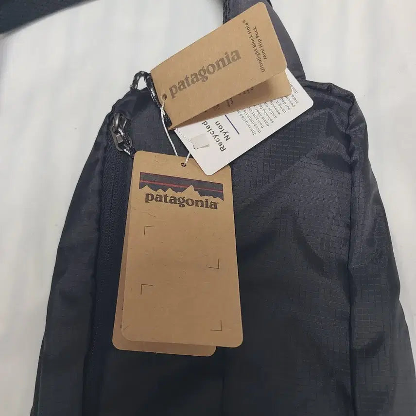 [BUNJANG] Patagonia Black Sling Bag / 파타고니아 크로스백  슬링백 가방 블랙 ( 새상품 )