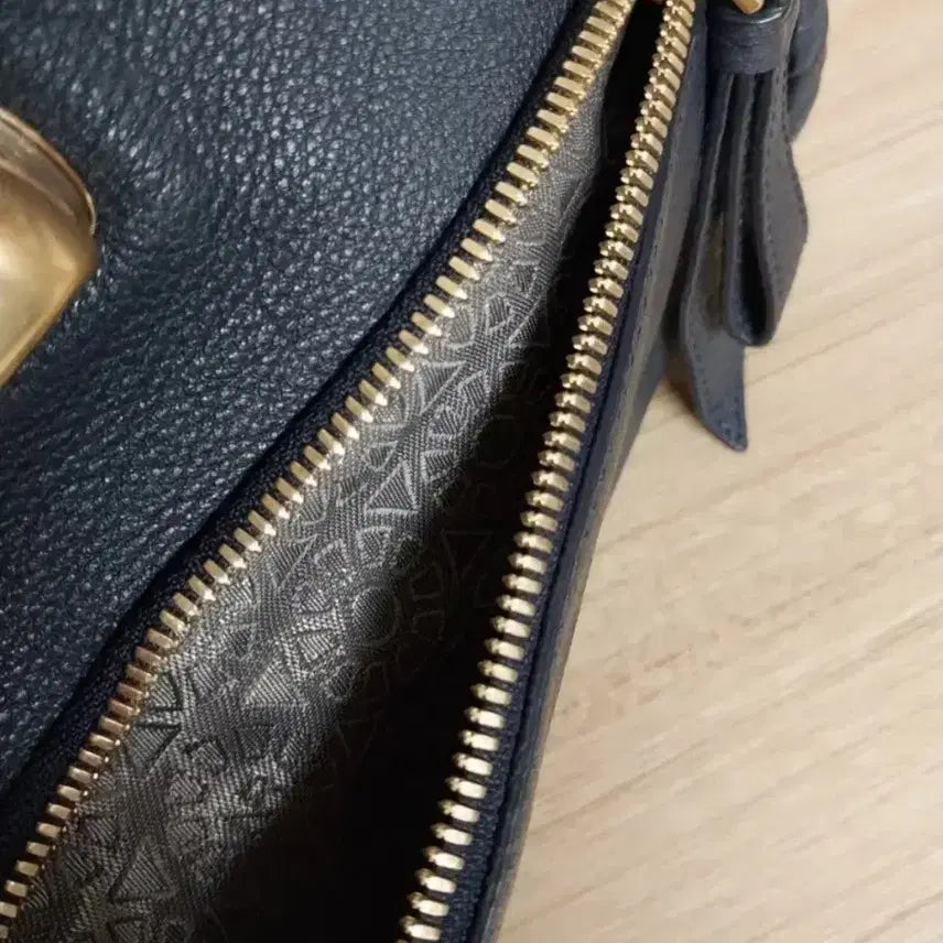 [BUNJANG] Nina Ricci Medium Leather Tote Bag / 여성 니나리치 소가죽 미듐 토트백, 가방