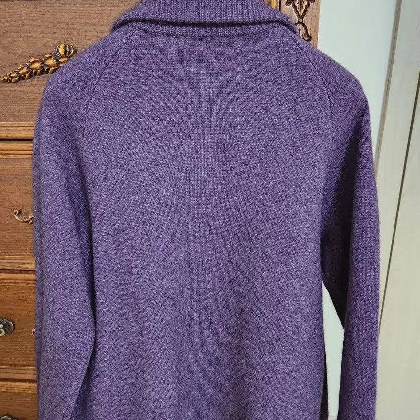 [SOLD OUT] BCBG MONOGRAM 울 퍼플 니트 가디건 22년상품