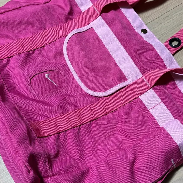 [BUNJANG] Nike Strawberry Milk Pink Shoulder Bag / Nike 나이키 딸기우유 핑크 숄더백