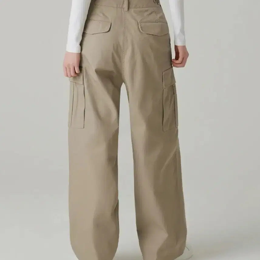 [BUNJANG] Musinsa Standard Women's Wide Cargo Pants [Beige] / 무신사 스탠다드 우먼즈 와이드 카고 팬츠 [베이지]