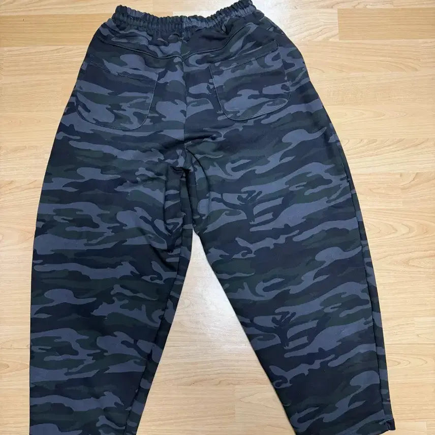 [BUNJANG] L Boundary Camo Training Pants / [L] 바운더리 카모 벌룬핏 트레이닝 팬츠