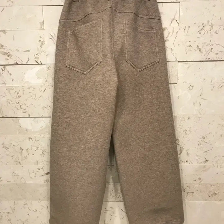 [BUNJANG] Os Kamien Cozy Wool Pants Oatmeal / Os) 카미엔 코지 울 팬츠 오트밀