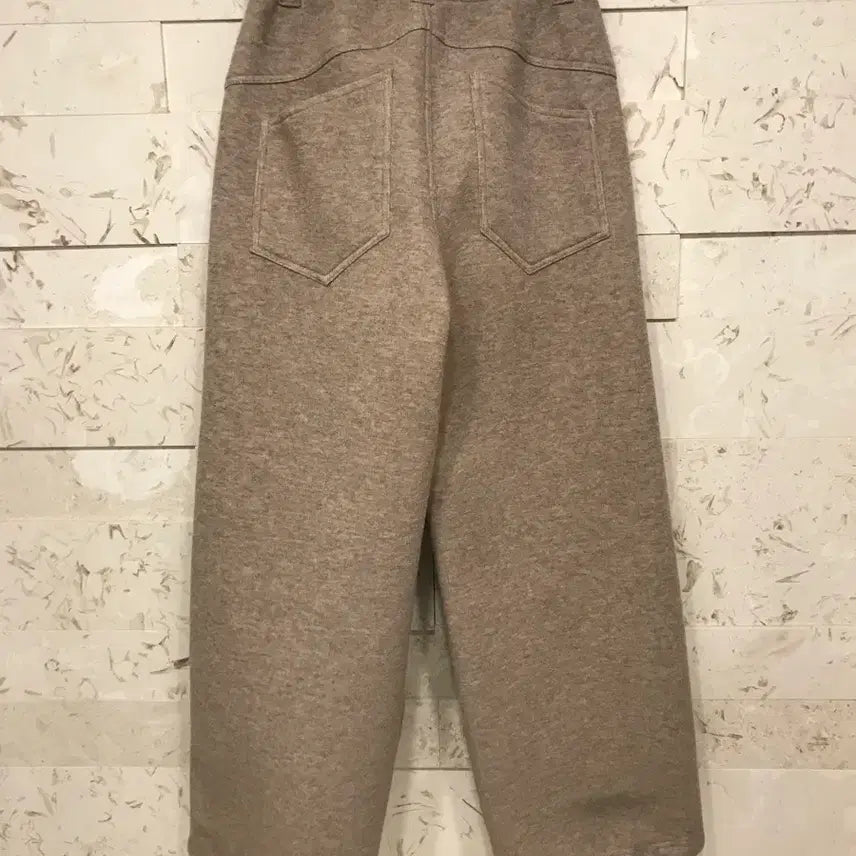 [BUNJANG] Os Kamien Cozy Wool Pants Oatmeal / Os) 카미엔 코지 울 팬츠 오트밀
