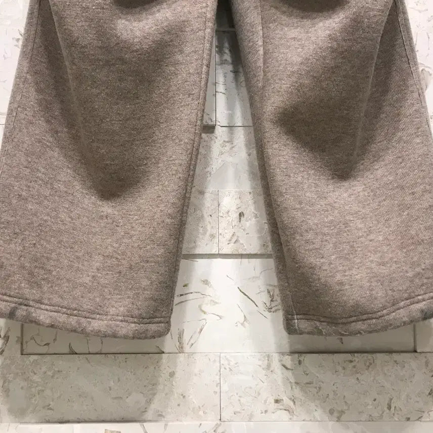 [BUNJANG] Os Kamien Cozy Wool Pants Oatmeal / Os) 카미엔 코지 울 팬츠 오트밀