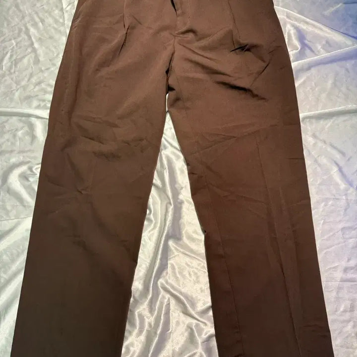 [BUNJANG] Minav One-Tuck Slacks Brown [L] / 미나브 원턱 슬랙스 브라운 [L]