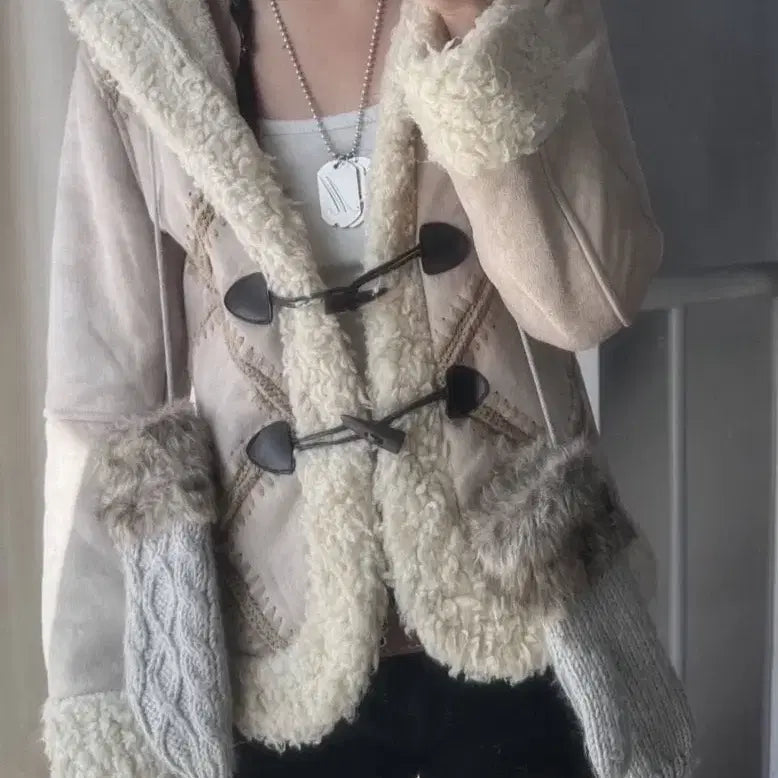 [BUNJANG] HONEYSUCKLE ROSE Vintage Fur Hooded Mustang Jacket / HONEYSUCKLE ROSE 빈티지 퍼 후드 무스탕 (착샷o)