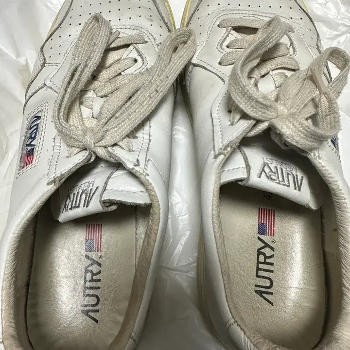 [BUNJANG] Autry Medalist 270 Sneakers / 오트리 메달리스트 270