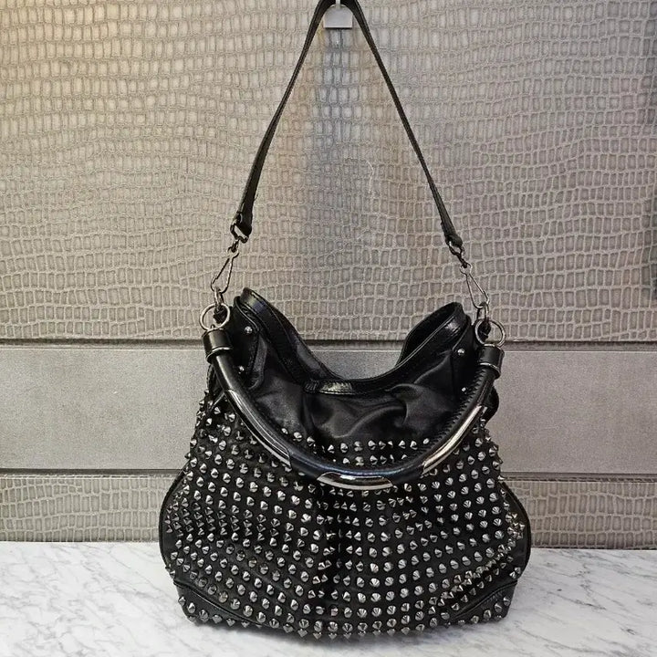 [BUNJANG] Burberry Prosum Studded Leather Hobo Bag / 버버리 프로섬 스터드 레더 호보백