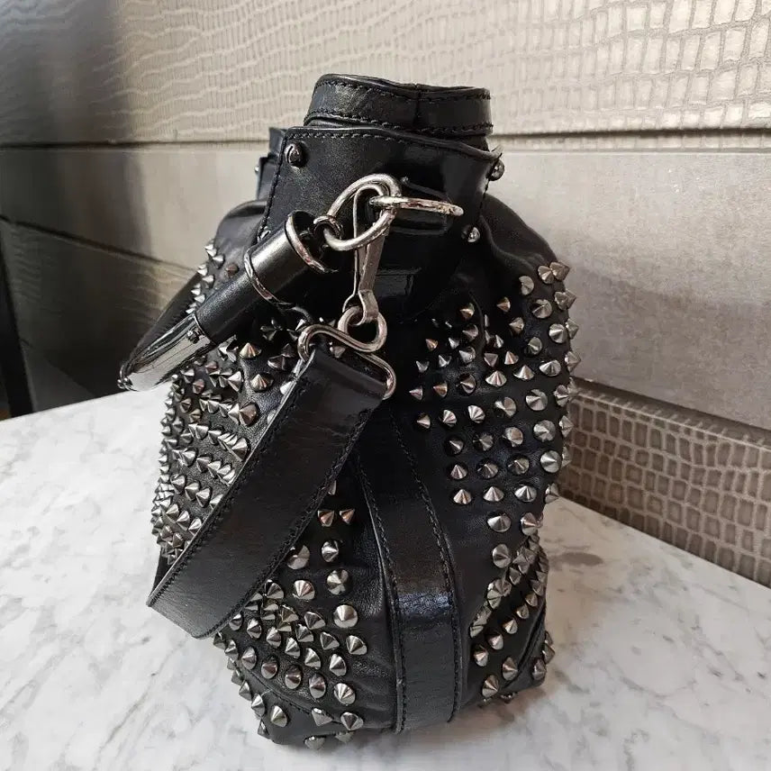 [BUNJANG] Burberry Prosum Studded Leather Hobo Bag / 버버리 프로섬 스터드 레더 호보백