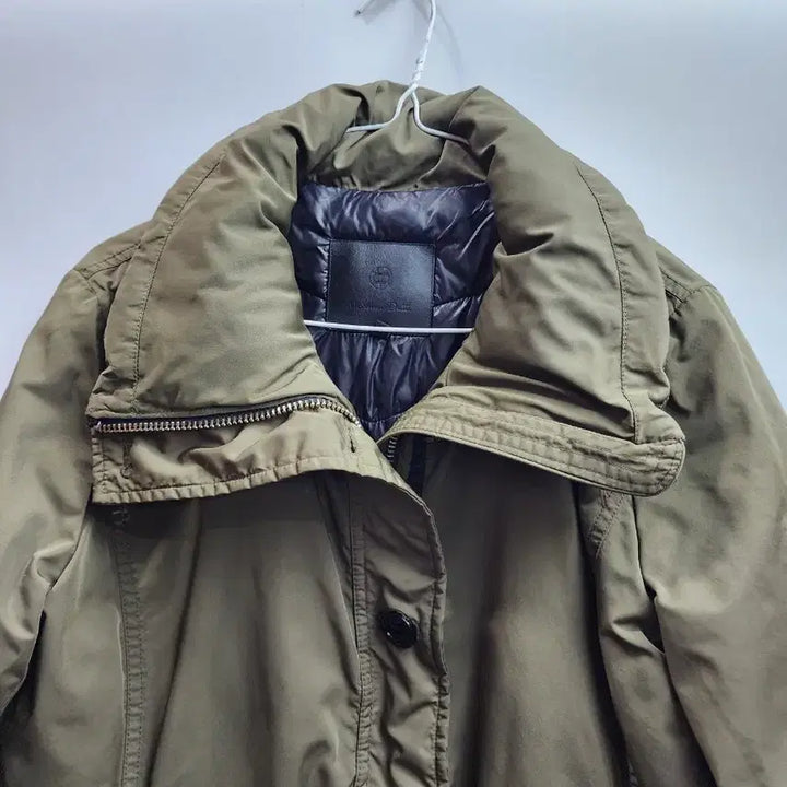 [BUNJANG] Massimo Dutti Olive Khaki Water Repellent Field Padded Jacket / [M] 마시모두띠 올리브 카키 워터 리펠런트 필드 패딩 자켓 5.9