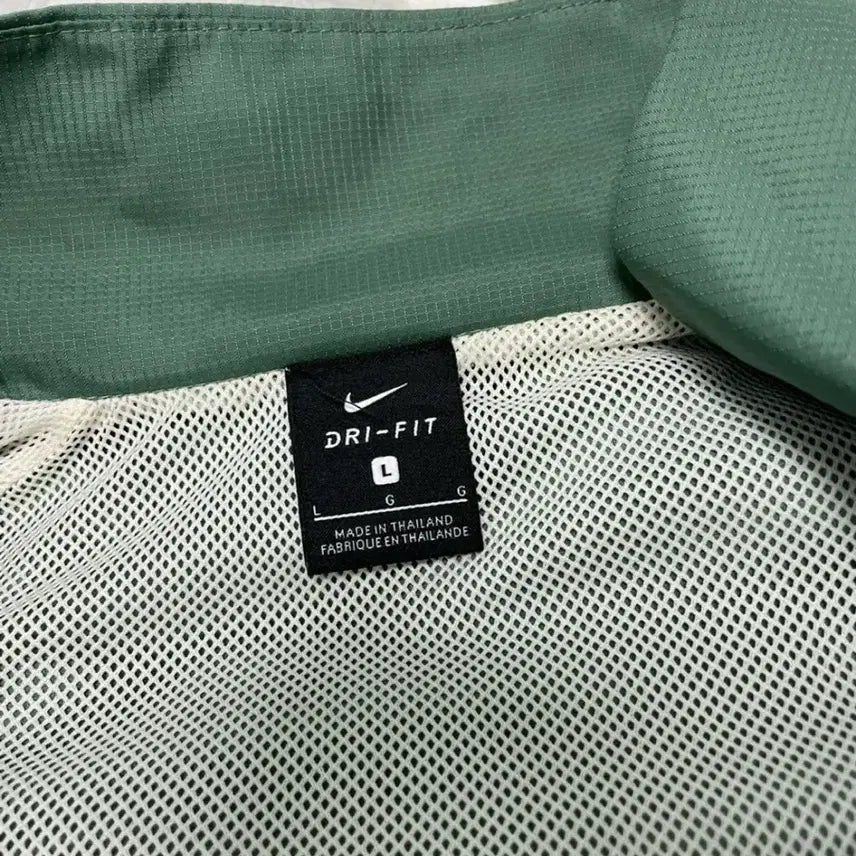 [SOLD OUT] 나이키 바람막이