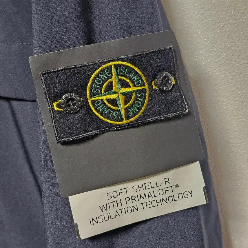 [BUNJANG] Stone Island Softshell PrimaLoft Jacket / 스톤아일랜드 소프트쉘 프리마로프트 자켓