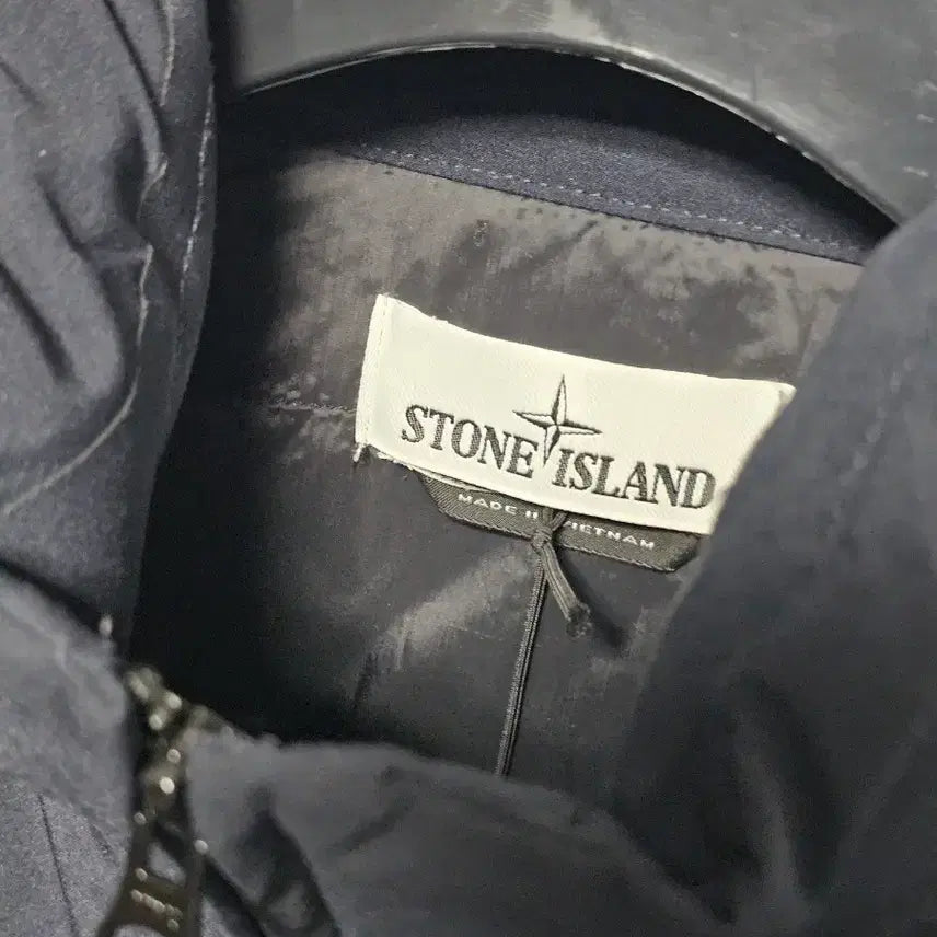 [BUNJANG] Stone Island Softshell PrimaLoft Jacket / 스톤아일랜드 소프트쉘 프리마로프트 자켓