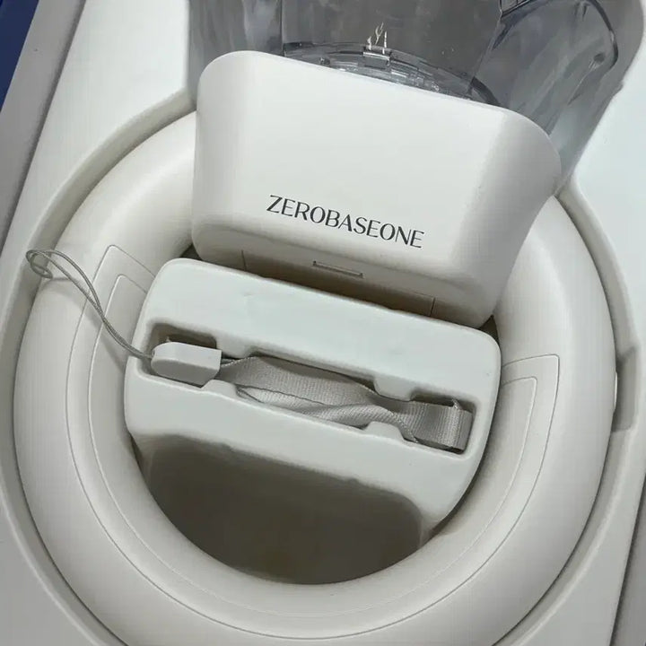 [BUNJANG] ZEROBASEONE Official Lightstick Bundle Set / 제로베이스원 응원봉+미니응원봉 일괄 양도