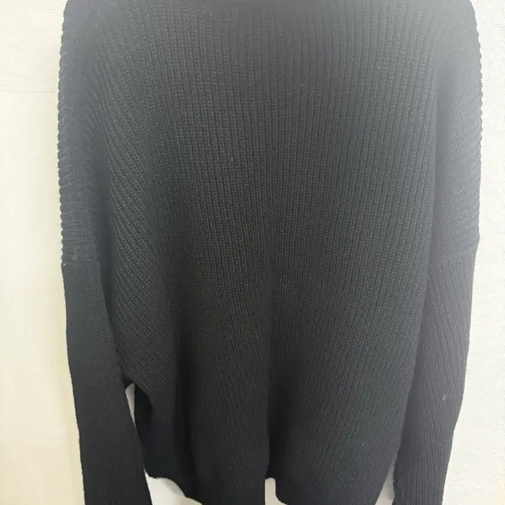 [BUNJANG] THE BOYZ OVER Balloon PK Collar Knit / 디서먼트 오버 벌룬 PK 카라 니트