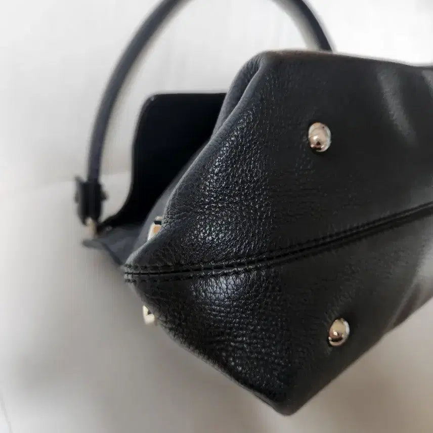 [BUNJANG] Ferragamo Gancini Olivia Silver-Tone Handbag / 페레가모 간치니 은장 올리비아