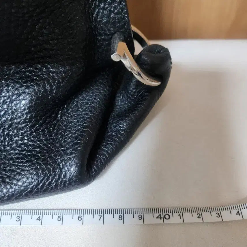 [BUNJANG] Ferragamo Gancini Olivia Silver-Tone Handbag / 페레가모 간치니 은장 올리비아