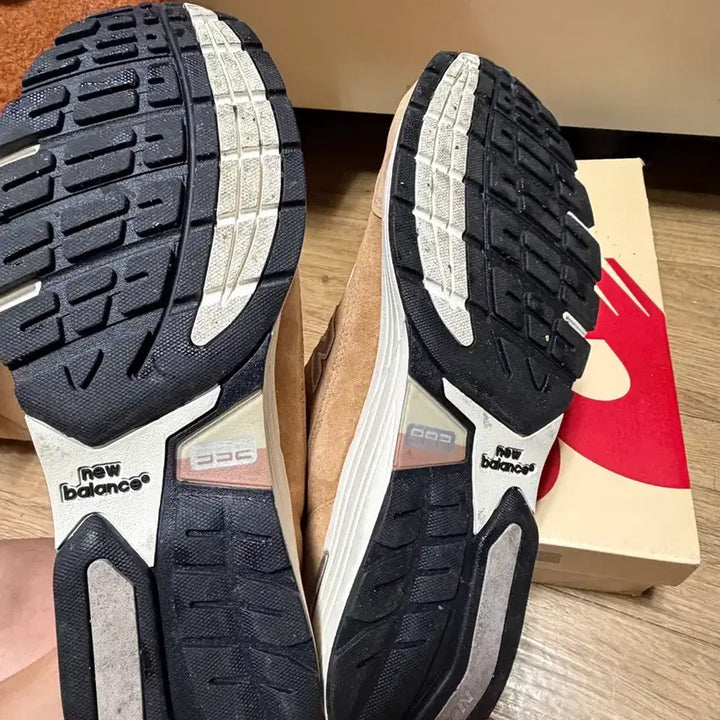 [SOLD OUT] 뉴발란스 992 메이드 인 USA 스위트 카라멜 칼슘 290