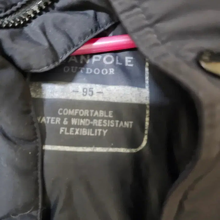 [BUNJANG] Beanpole Duck Down Black Padded Jacket / 빈폴  덕다운 블랙 패딩 점퍼 후드털 장식 m