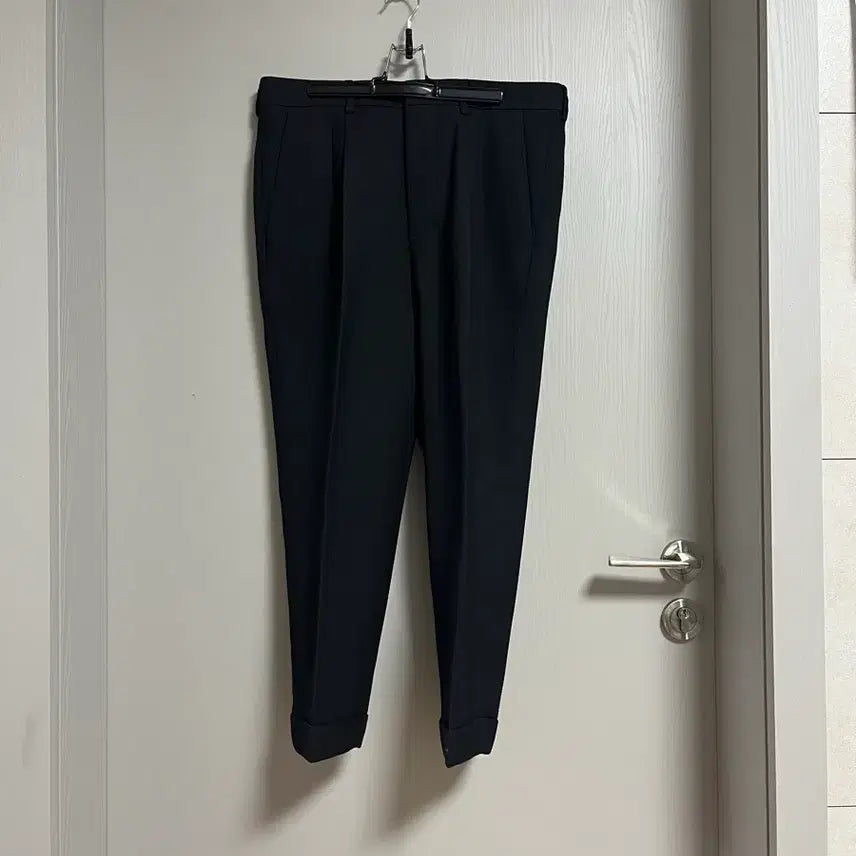 [BUNJANG] AMI Virgin Wool Carrot Fit Black Slacks / [40/32] 아미 버진울 캐롯핏 블랙 슬랙스 32