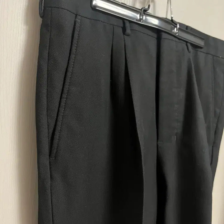 [BUNJANG] AMI Virgin Wool Carrot Fit Black Slacks / [40/32] 아미 버진울 캐롯핏 블랙 슬랙스 32