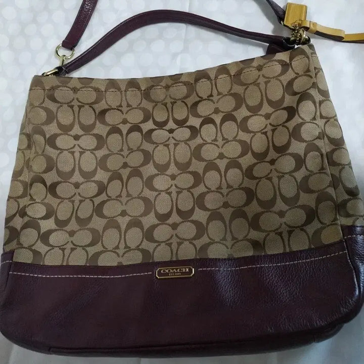 [BUNJANG] Coach Authentic Burgundy Leather Signature Pattern Big Shoulder Bag / 정품 코치가방 정말 싸게 팔아요, 빅백, 숄더백/ 골드 24k 스킨로션
