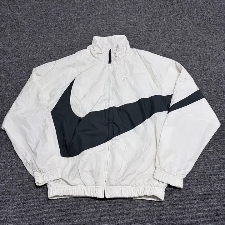 [BUNJANG] Nike Big Swoosh Windbreaker Jacket / 나이키 빅스우시 바람막이