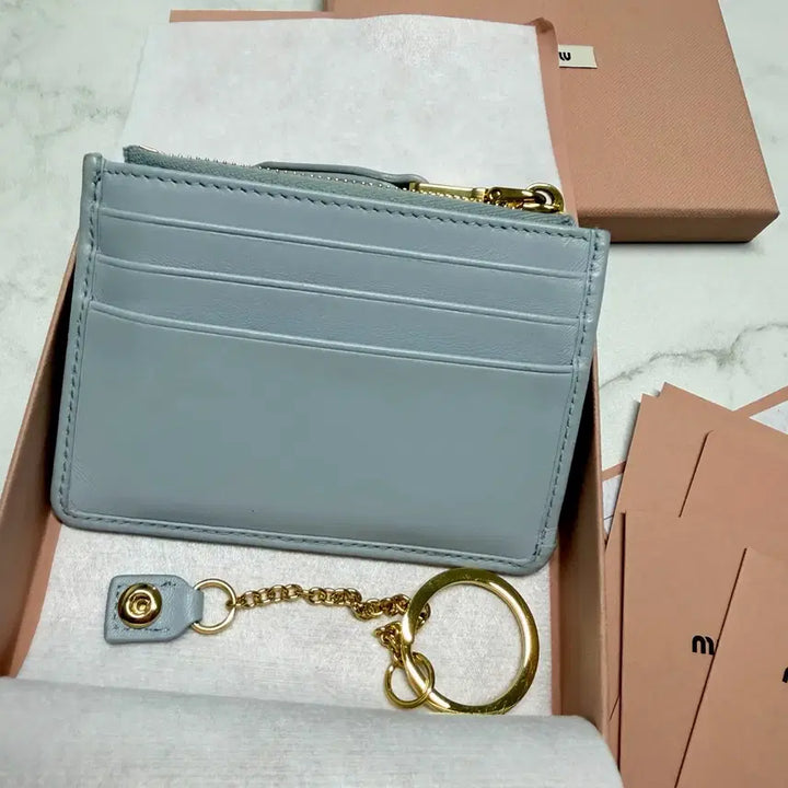 [BUNJANG] Miu Miu Matelassé Zipper Card Wallet / 미우미우 마테라쎄 지퍼 카드지갑