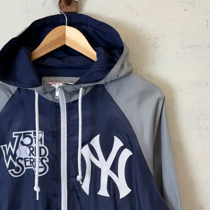 [BUNJANG] Mitchell &amp; Ness New York Yankees 75th Anniversary Jacket / [M] 미첼앤네스 뉴욕양키스 75주년 자켓