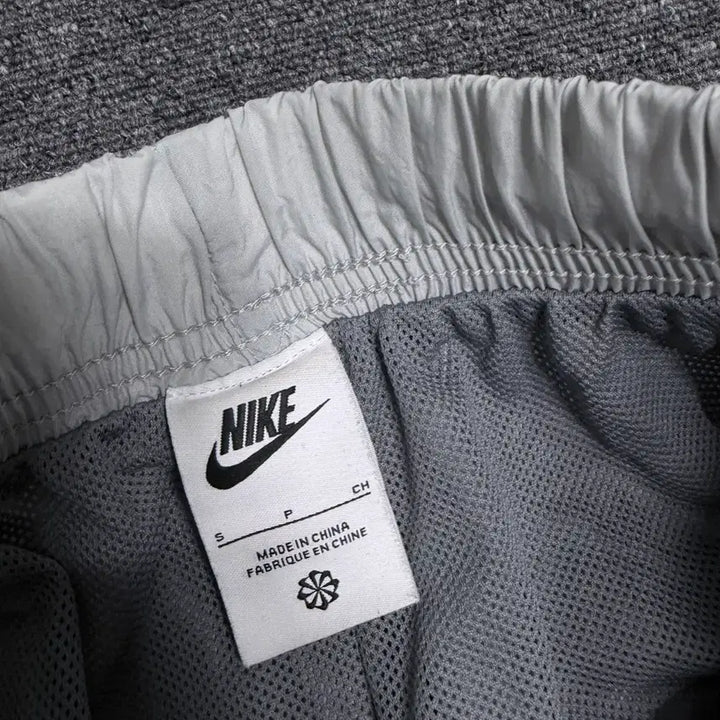[BUNJANG] Nike Mid-Rise Loose Open Hem Pants / 나이키 미드라이즈 루즈 오픈 햄 팬츠