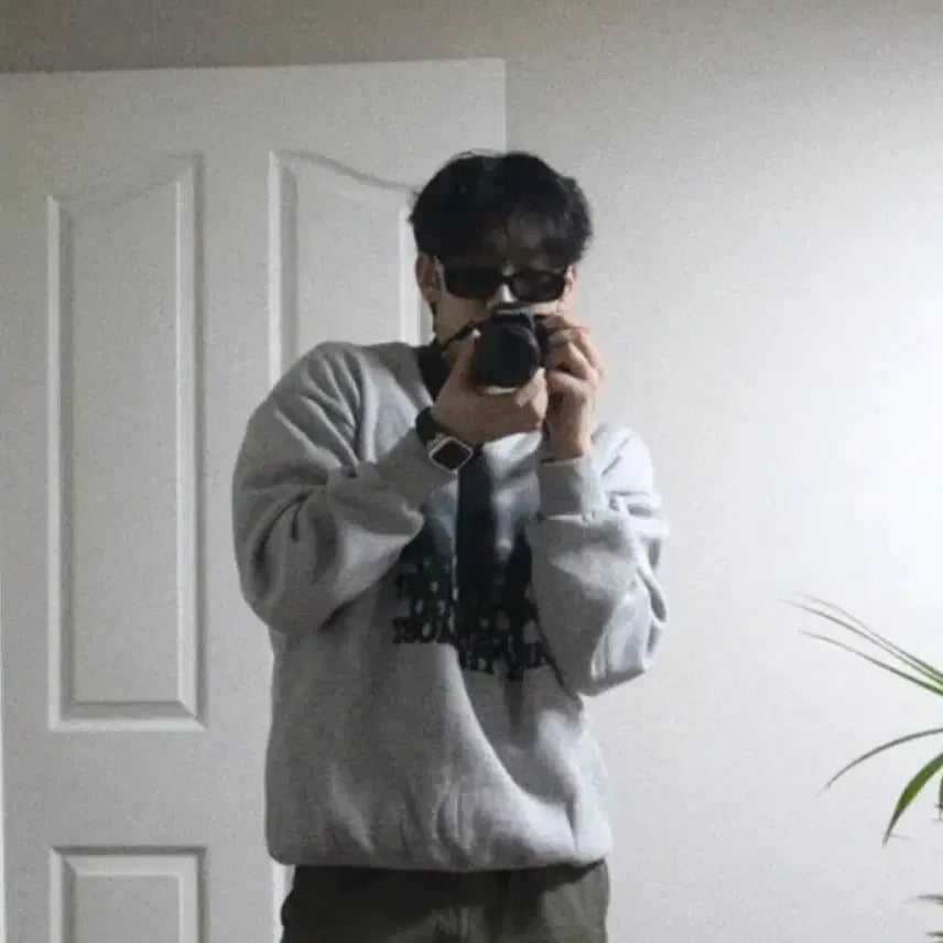 [BUNJANG] Like The Most Gray Sweatshirt XL / 라이크더모스트 그레이 스웨트셔츠 XL (기모)