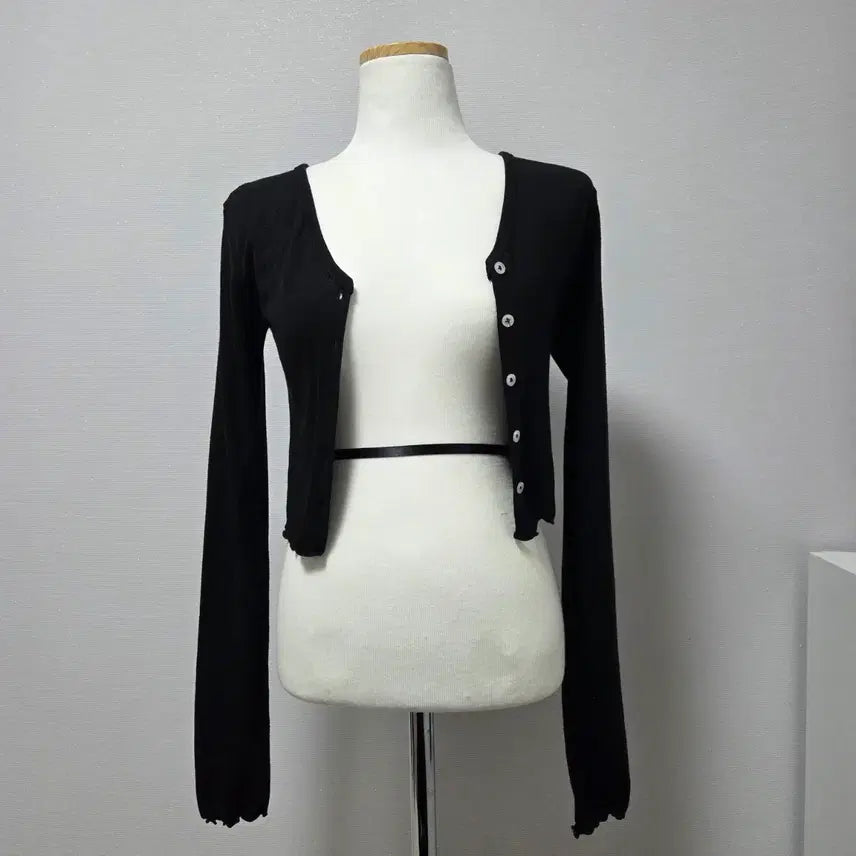 [BUNJANG] Black Frill Long Sleeve Cropped Cardigan / 블랙 프릴 긴팔 크롭가디건