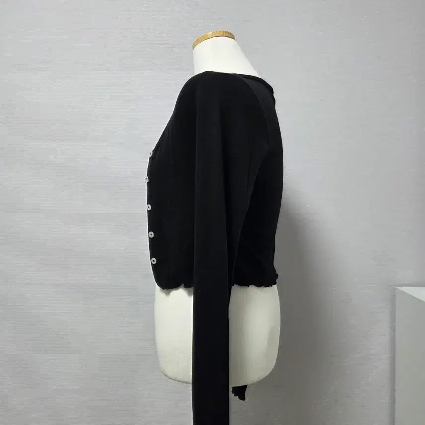 [BUNJANG] Black Frill Long Sleeve Cropped Cardigan / 블랙 프릴 긴팔 크롭가디건