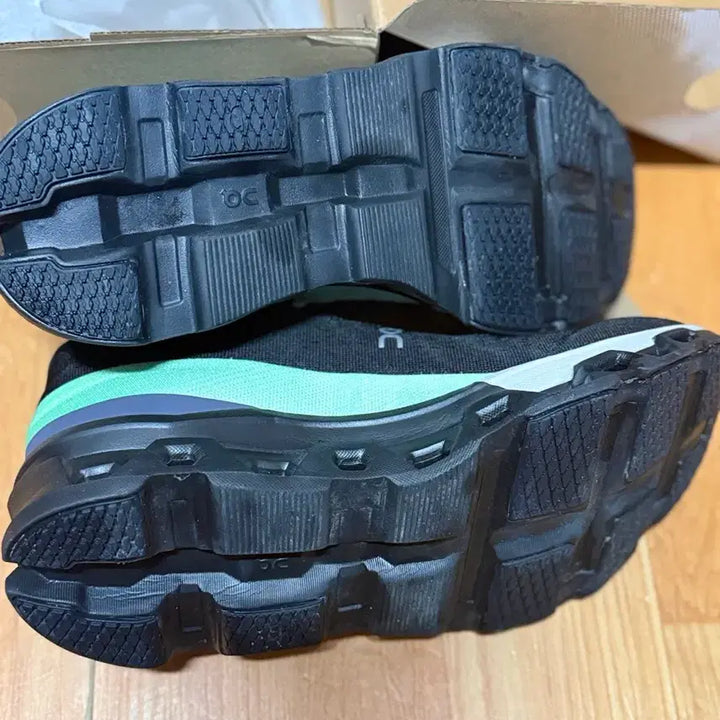 [BUNJANG] On Running Cloudmonster 2 Sneakers / 온 러닝 클라우드 몬스터2 285