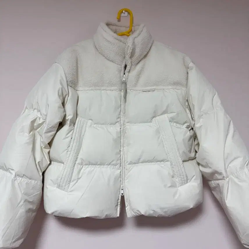 [BUNJANG] Bitter Celz Duck Down Padded Jacket (Ivory) / 비터셀즈 덕다운 패딩(아이보리)