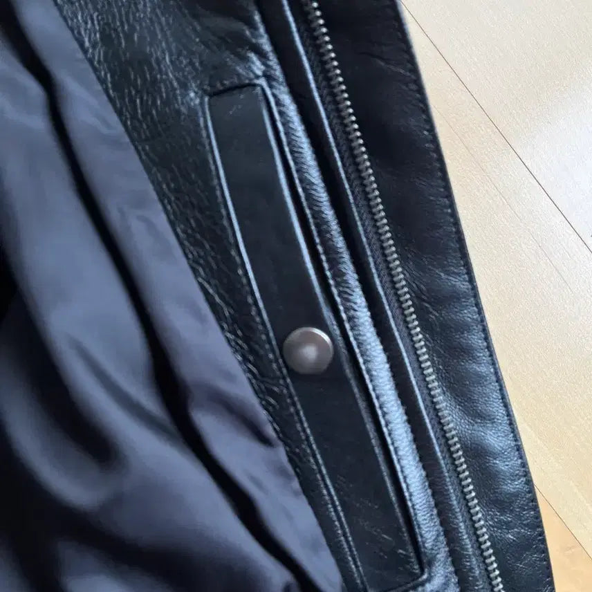 [BUNJANG] LOEFF A-2 Leather Jacket (Black, Size S) / LOEFF A-2 레더자켓 블랙 1 사이즈/S 유니섹스제품