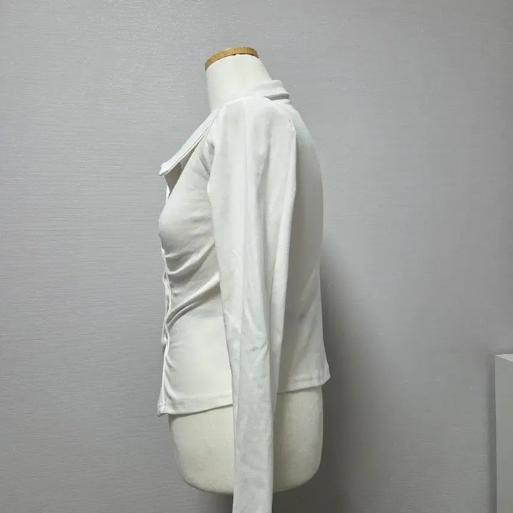 [BUNJANG] White Shirred Glam Long Sleeve Blouse / 화이트 셔링 글램 긴팔 볼륨 굴림 블라우스