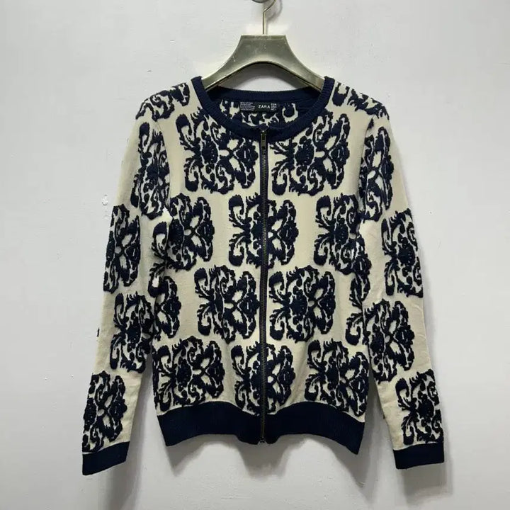 [SOLD OUT] 자라 플라워 패턴 집업 가디건 S