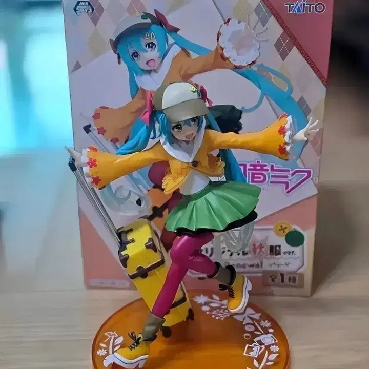 [BUNJANG] Hatsune Miku Autumn Clothes Ver. Figure / 하츠네 미쿠 피규어 가을옷 ver