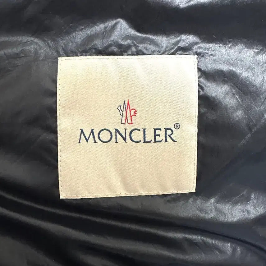 [BUNJANG] Moncler Big Logo Navy Lightweight Down Jacket / [1/새상품급] 한정판 몽클레어 빅로고 네이비 경량패딩