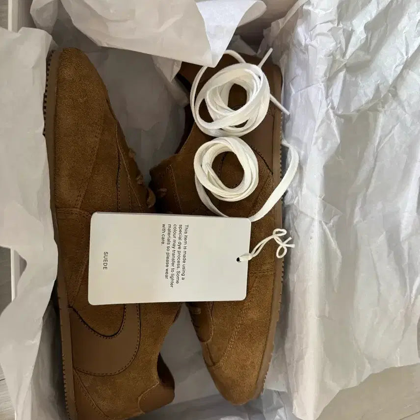 [BUNJANG] COS Minimal Sneakers Mocha / 코스 미니멀 스니커즈 모카