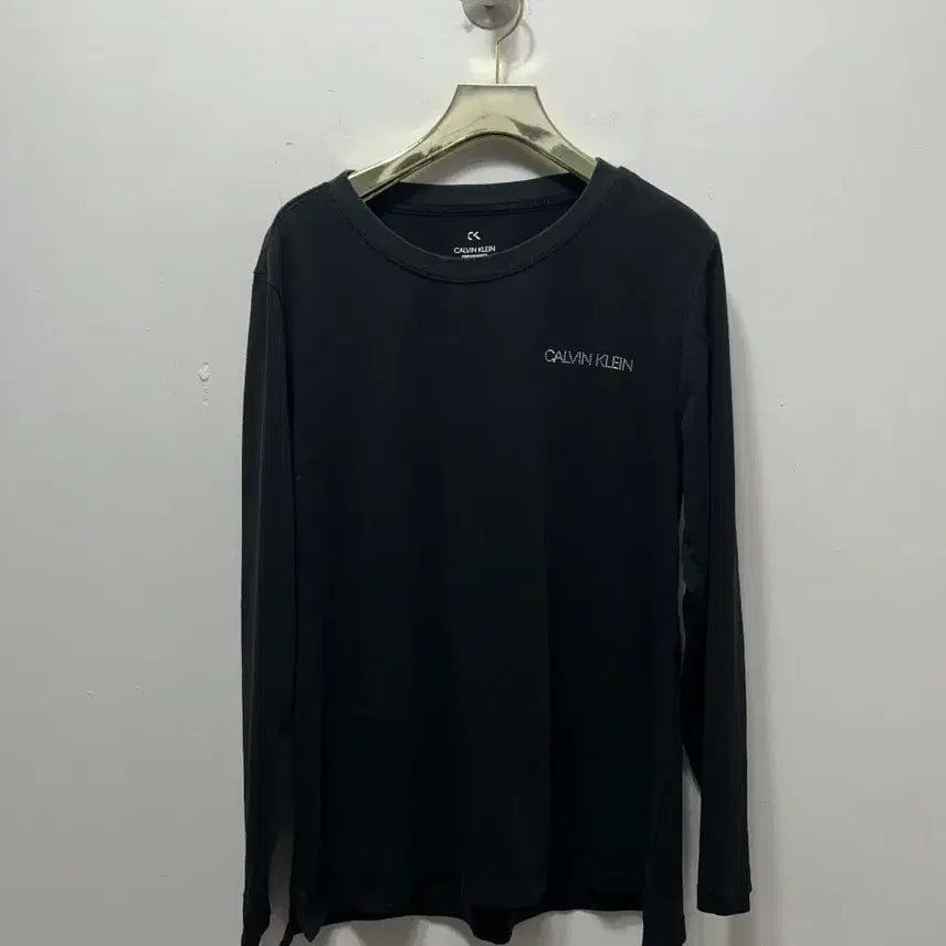[BUNJANG] Calvin Klein Long Sleeve T-shirt (Black) - L / 캘빈클라인 블랙 긴팔 티셔츠 L