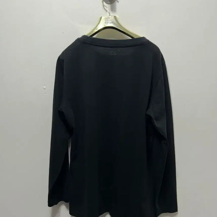 [BUNJANG] Calvin Klein Long Sleeve T-shirt (Black) - L / 캘빈클라인 블랙 긴팔 티셔츠 L