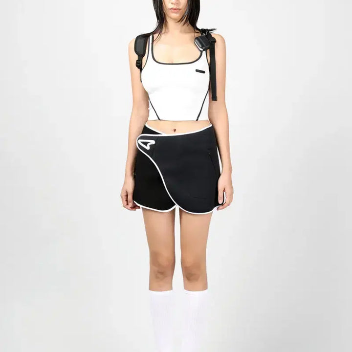 [BUNJANG] NewJeans Hyein Sports Tank Top (Size 1) / 혜인서 스포츠 탱크탑 1사이즈