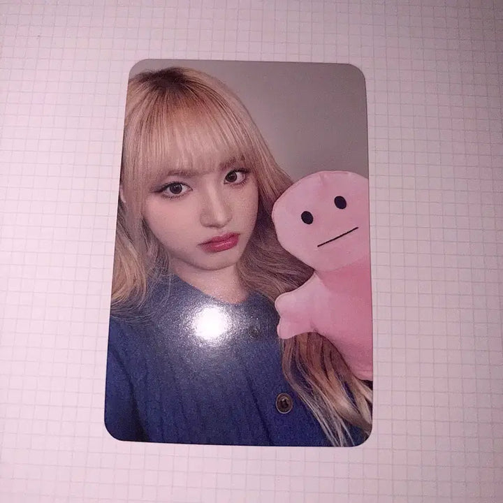 [BUNJANG] IVE Liz Soundwave Black Doll Photocard / 아이브 리즈 마인 사웨 검정인형 포카 양도 판매해요