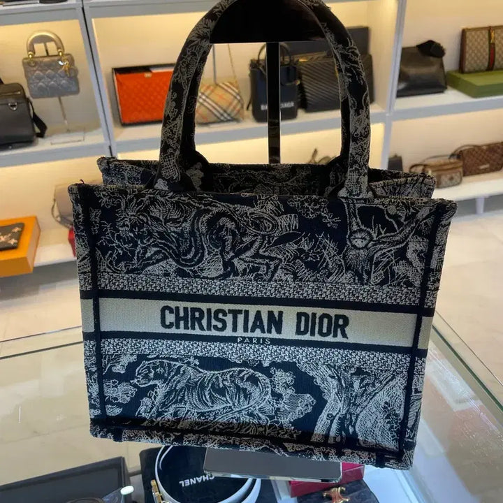 [BUNJANG] Dior Book Tote Newsmole Bag / [정품] 디올 북토트 뉴스몰 백