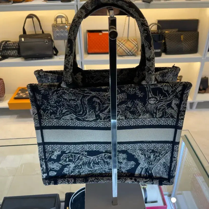 [BUNJANG] Dior Book Tote Newsmole Bag / [정품] 디올 북토트 뉴스몰 백