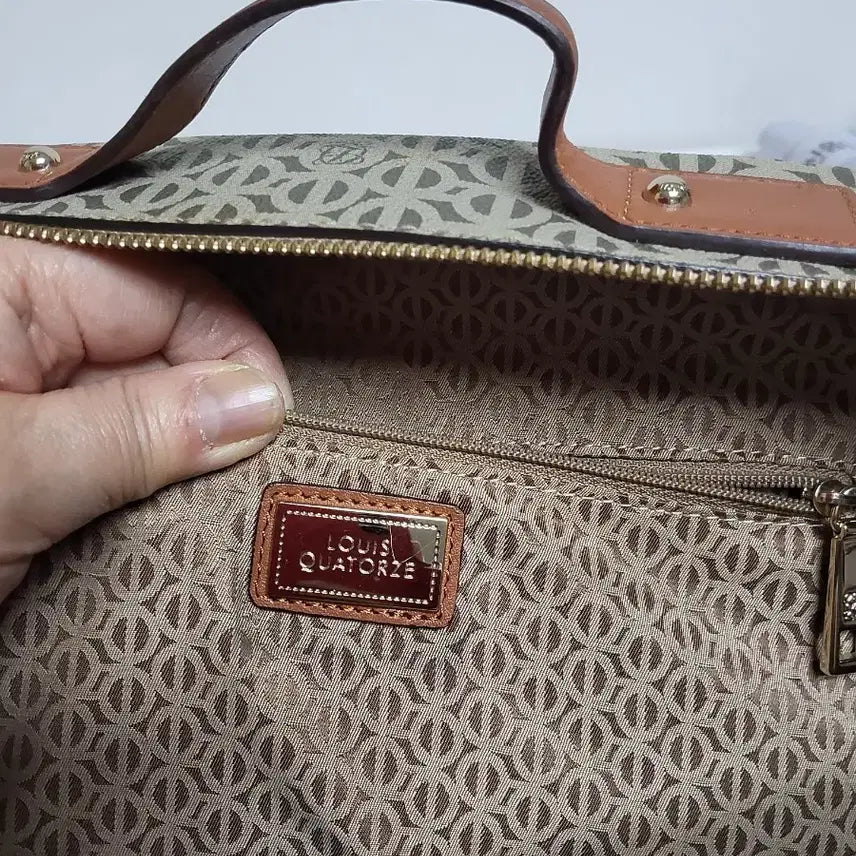 [BUNJANG] Louis Quatorze Women's Backpack / 루이까또즈 백팩  *29/35