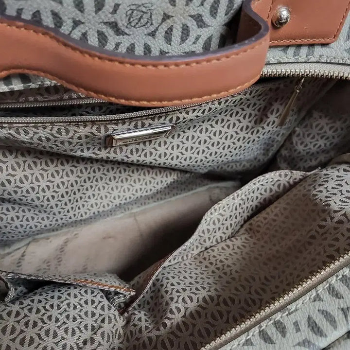 [BUNJANG] Louis Quatorze Women's Backpack / 루이까또즈 백팩  *29/35